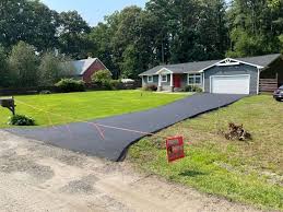 Best Recycled Asphalt Driveway Installation  in Mission, TX